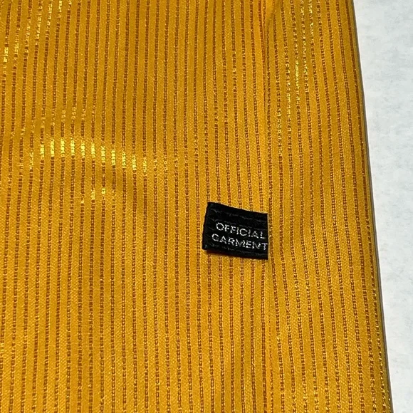 Vintage Millwall FC soccer jersey/kit. It is a size XL - Picture 3 of 8